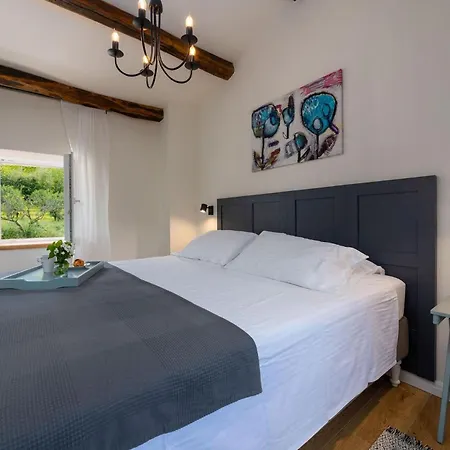 Holiday home Flego Motovun